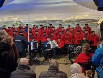 a40a6272c-a976-47e7-adc6-00d0bcdff5c2