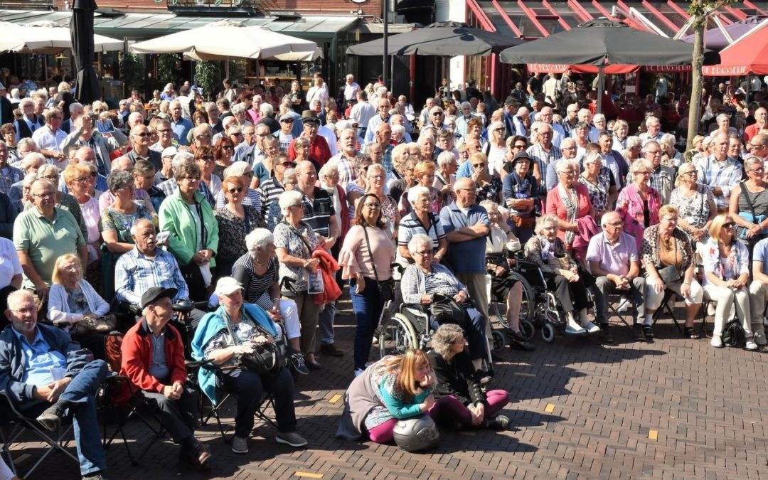 De Kajuitzangers op Festival Emmen