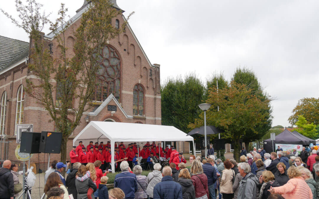 Kajuitzangers op de Ossenmarkt